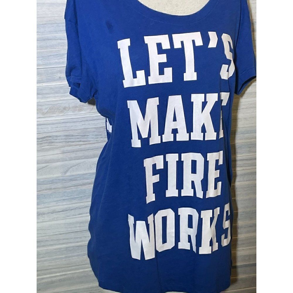 Victoria's Secret PINK Size SP Let's Make Fireworks Graphic Tee Love PINK